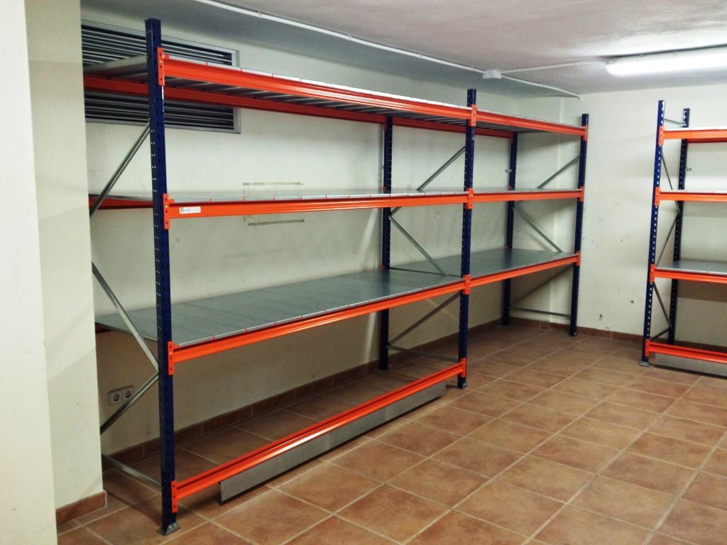 estanteria rack con topes